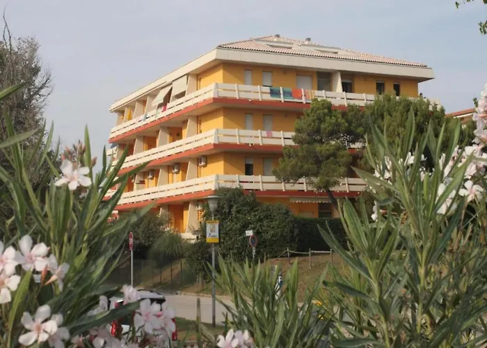 Apartment Comfy 80m From Bibione